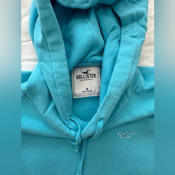Hollister Aqua Hoodie Size Medium, Gently Worn - Picture 4 of 4